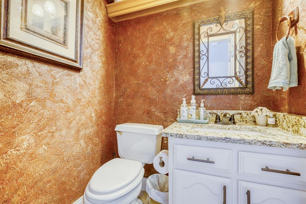 2600 Primrose Lane Rowlett, TX 75089 - Photo 14 of 29 Half Bathroom