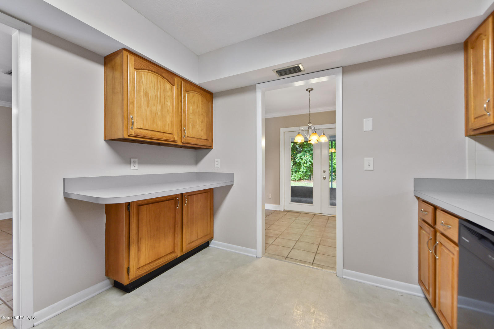 11152 Emuness Road Jacksonville, FL 32218 - Photo 11 of 20 Kitchen
