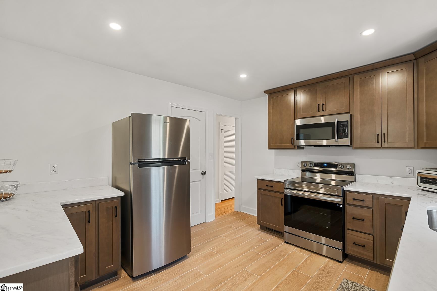 115 Mitchell Avenue Clemson, SC 29631 - Photo 9 of 45