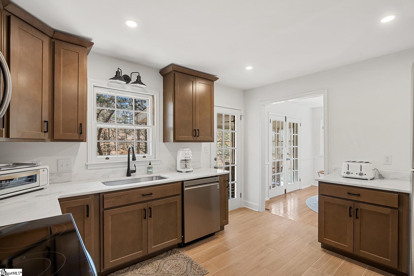 115 Mitchell Avenue Clemson, SC 29631 - Photo 10 of 45