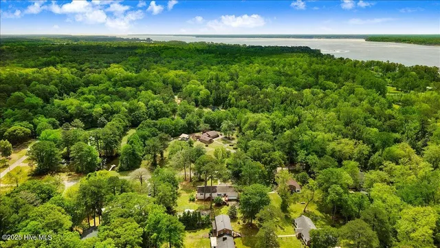 $345,000 | 105 Harbor Drive, Washington, NC 27889