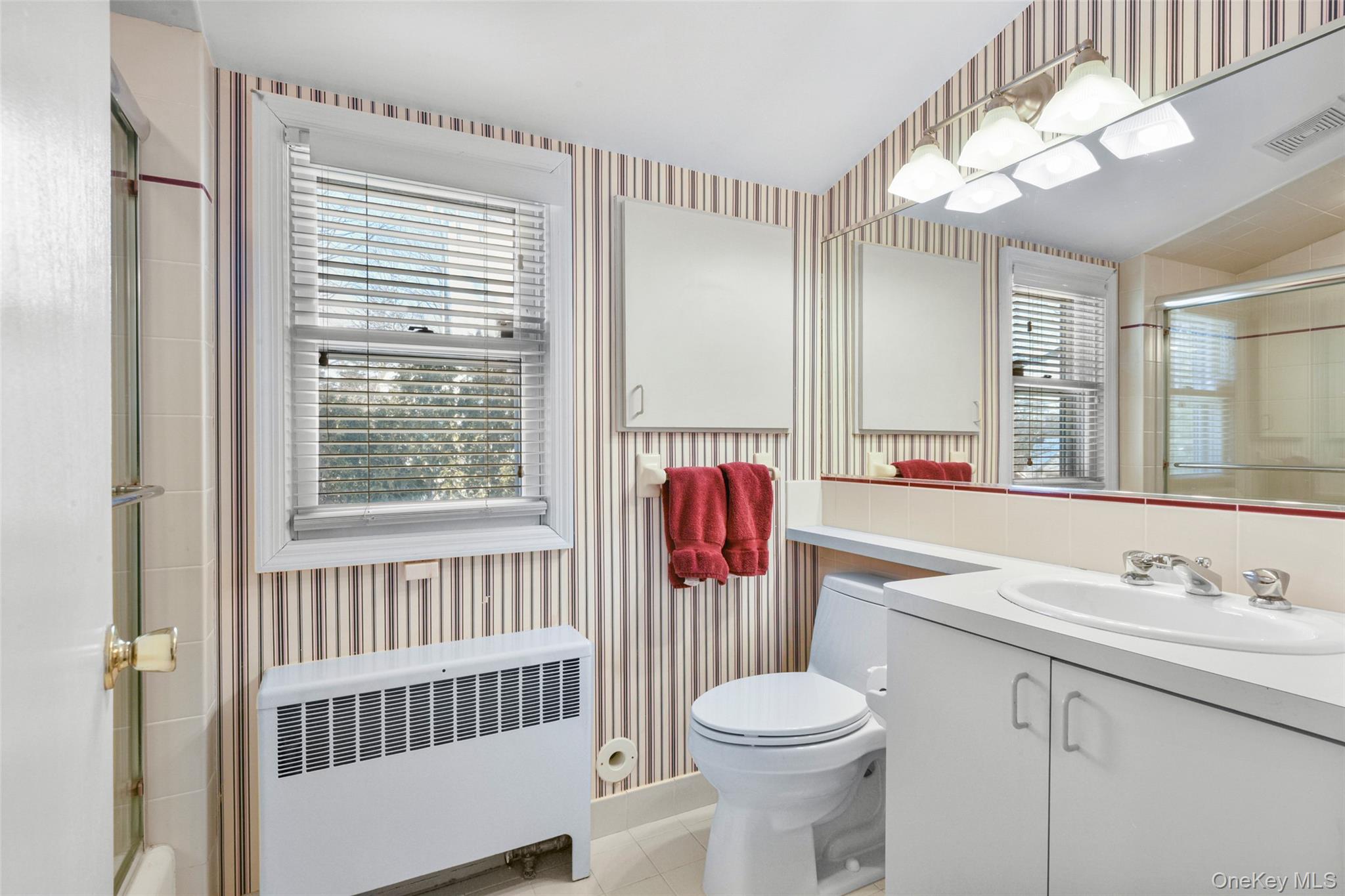 1 Highridge Road Larchmont, NY 10538 - Photo 22 of 33 Third floor bath