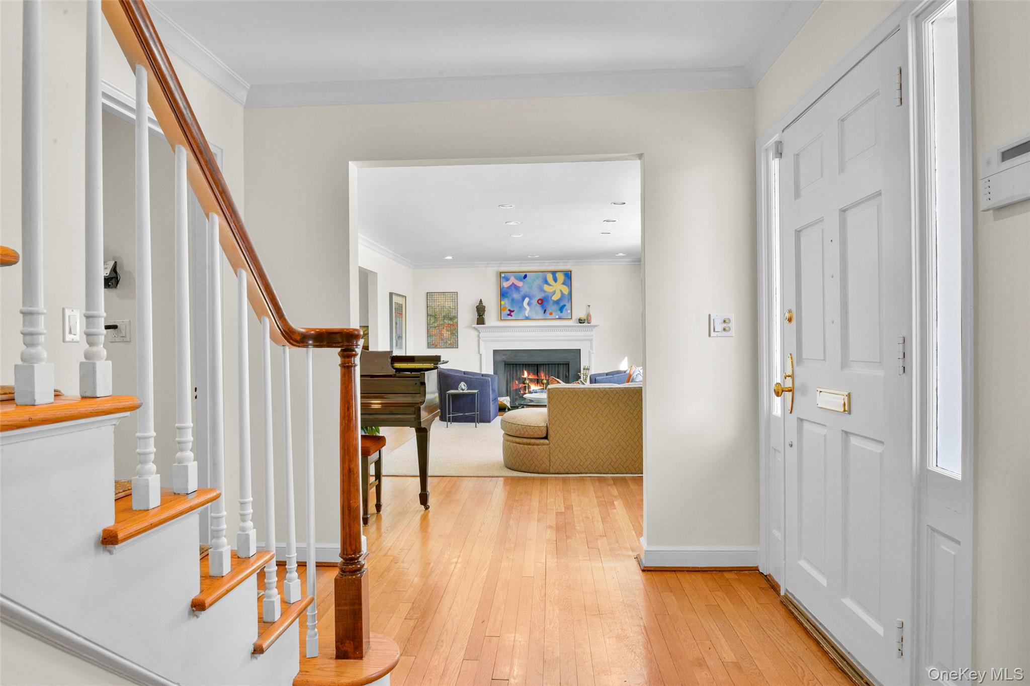 1 Highridge Road Larchmont, NY 10538 - Photo 4 of 33 Inviting entry way