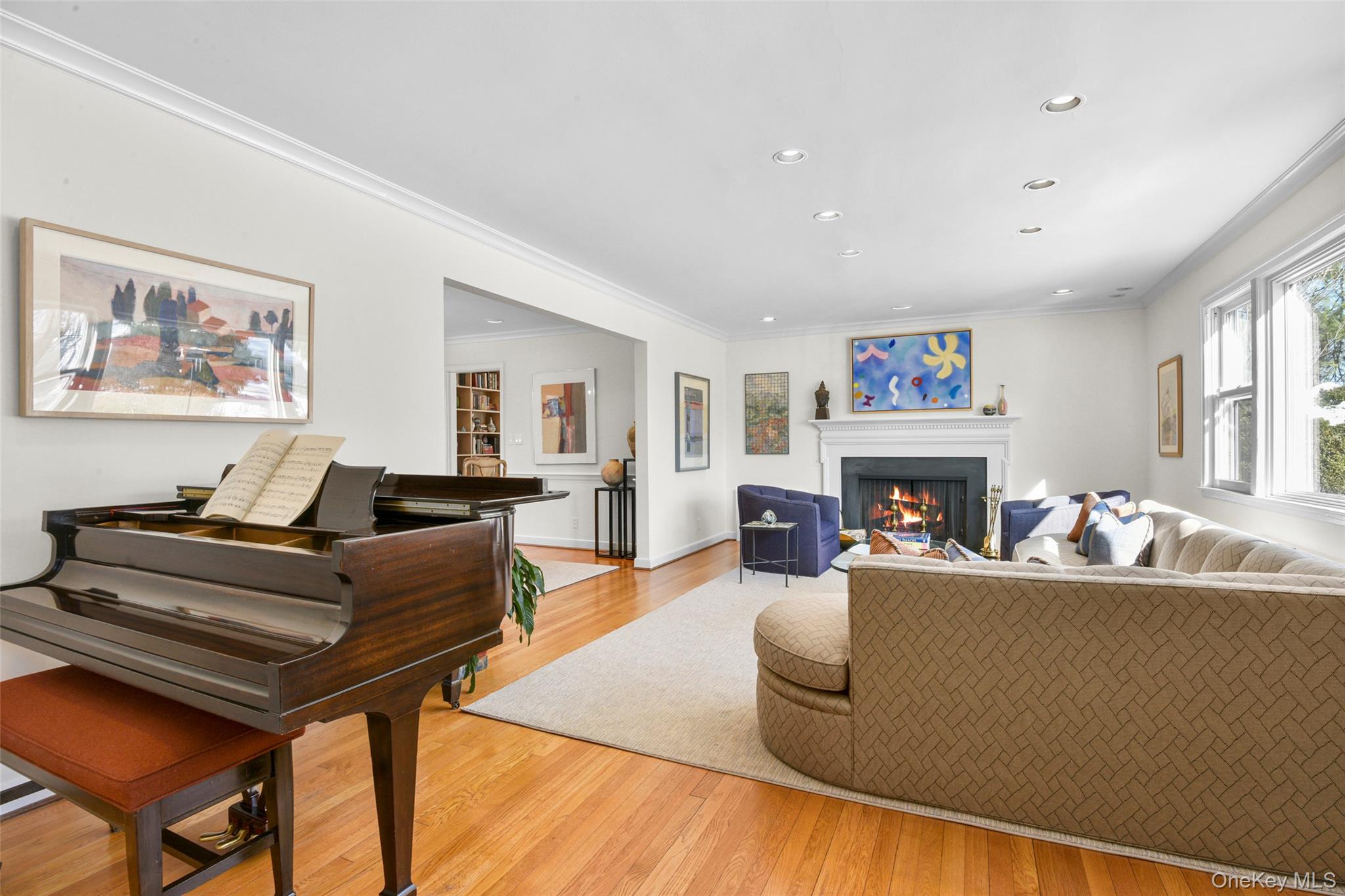 1 Highridge Road Larchmont, NY 10538 - Photo 5 of 33 Large sun-drenched living room