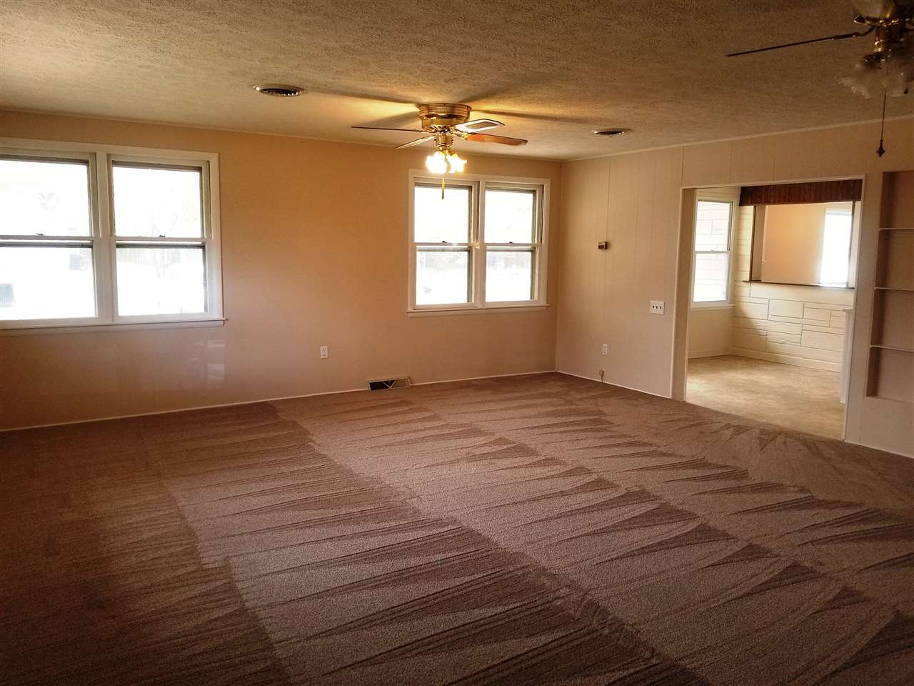 6111 Grand River Road Newburgh, IN 47630 - Photo 17 of 36 Gallery Image 17