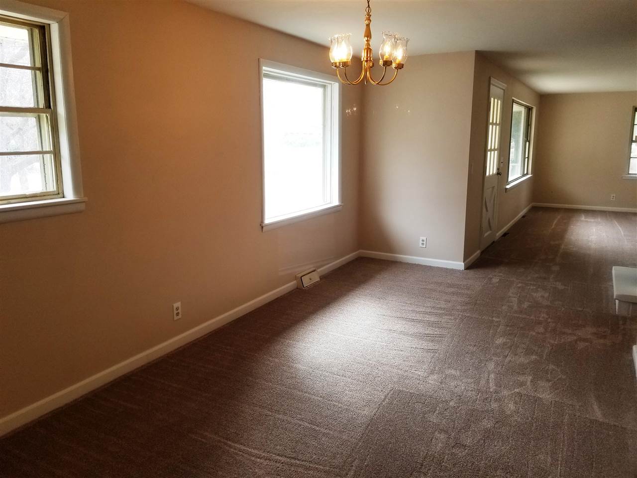 6111 Grand River Road Newburgh, IN 47630 - Photo 7 of 36 Gallery Image 7