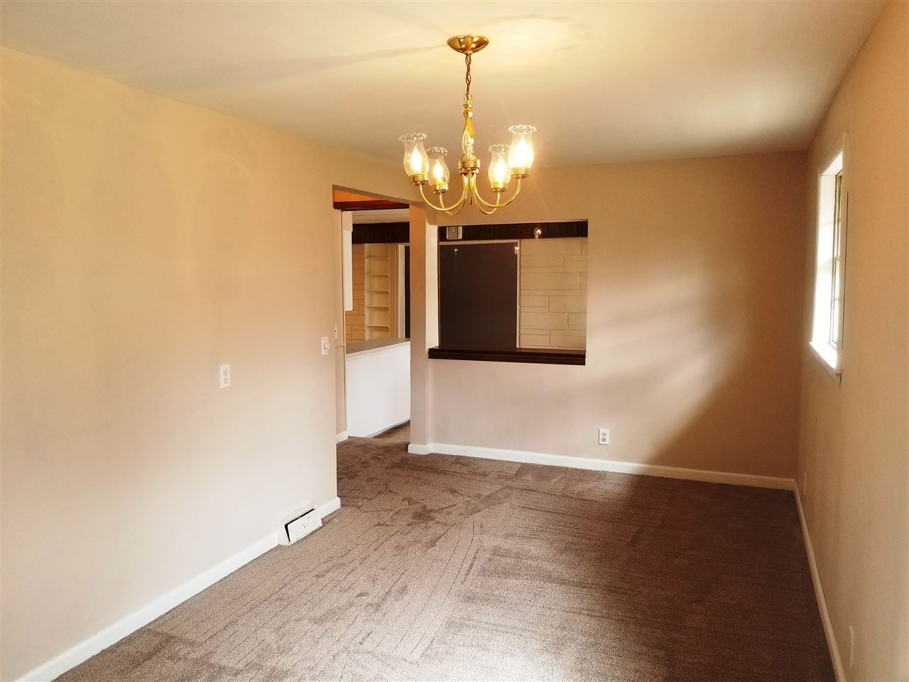 6111 Grand River Road Newburgh, IN 47630 - Photo 9 of 36 Gallery Image 9