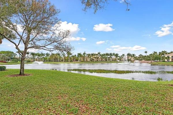 $2,900 | 2725 Anzio Court, Unit 307, Palm Beach Gardens, FL 33410