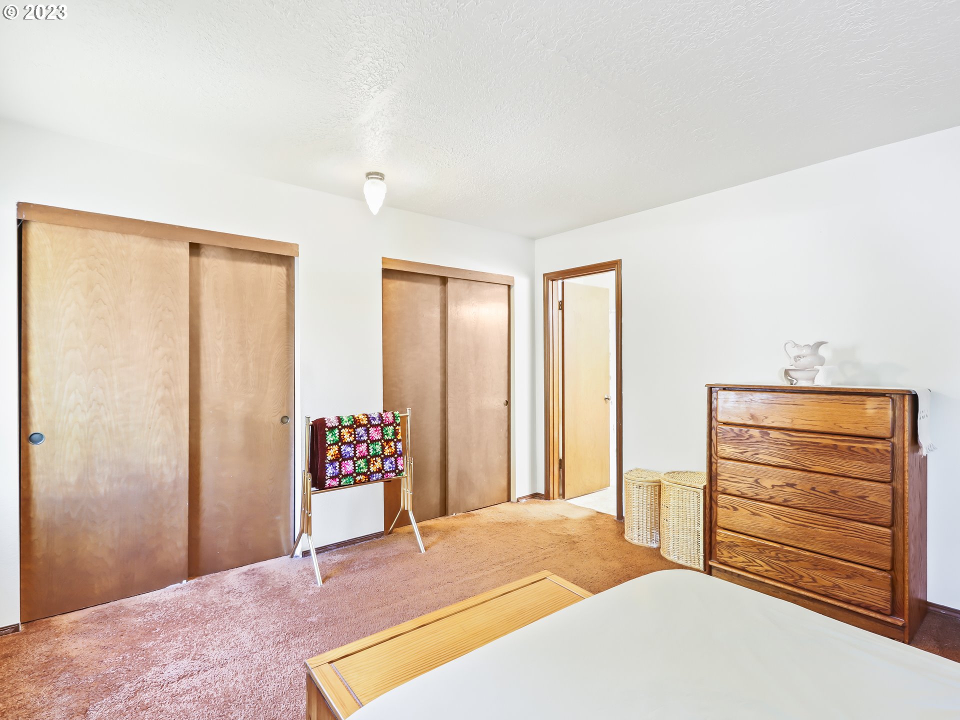 14575 Southwest Walker Road, Unit B14 Beaverton, OR 97006 - Photo 15 of 33 Gallery Image 15
