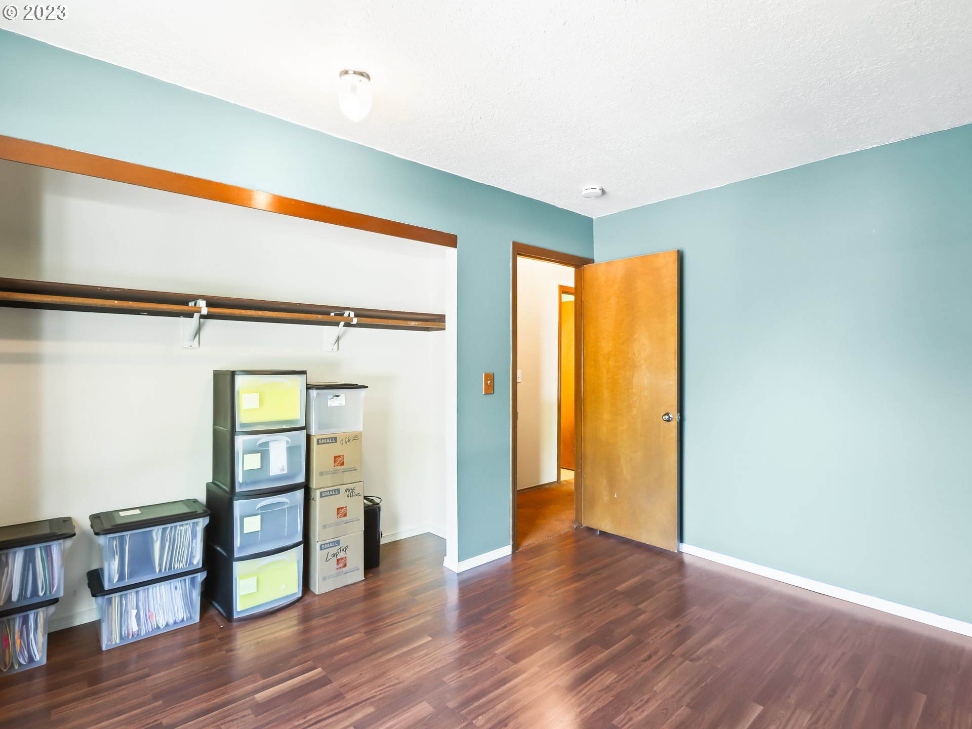 14575 Southwest Walker Road, Unit B14 Beaverton, OR 97006 - Photo 19 of 33 Gallery Image 19