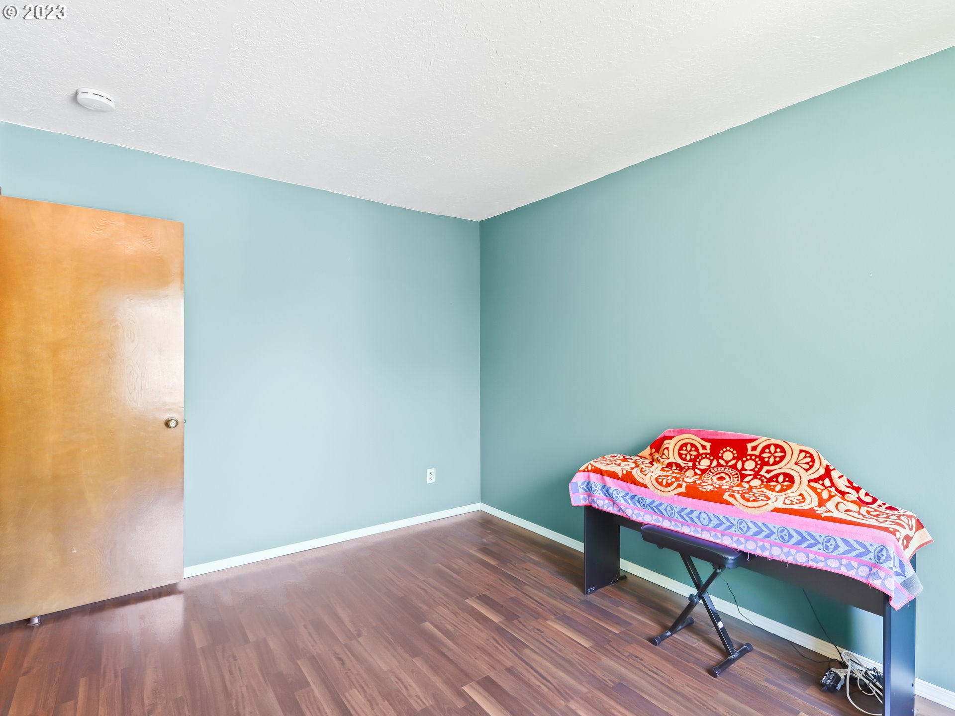 14575 Southwest Walker Road, Unit B14 Beaverton, OR 97006 - Photo 21 of 33 Gallery Image 21