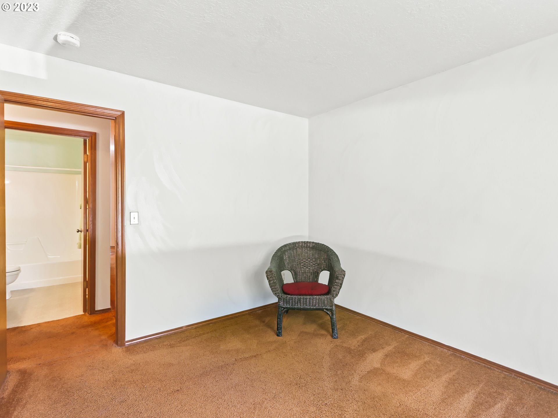 14575 Southwest Walker Road, Unit B14 Beaverton, OR 97006 - Photo 24 of 33 Gallery Image 24