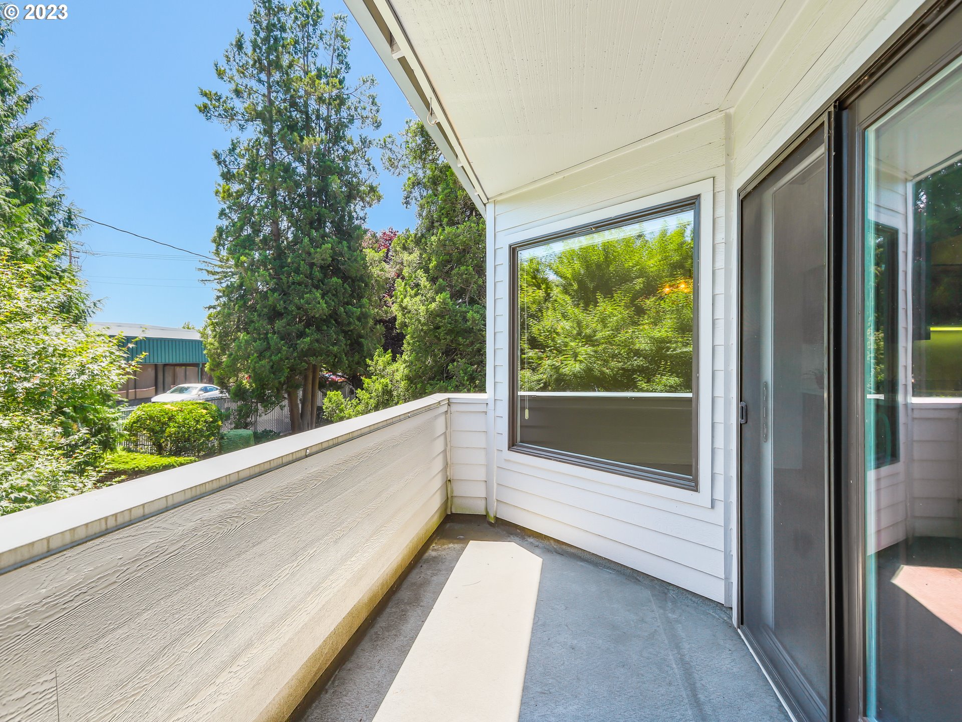 14575 Southwest Walker Road, Unit B14 Beaverton, OR 97006 - Photo 27 of 33 Gallery Image 27