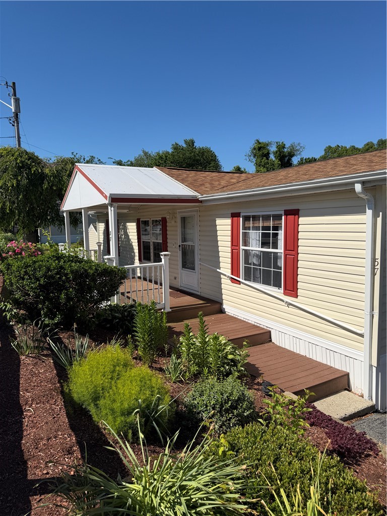 27 Woodward Road, Unit 57 Lincoln, RI 02865 - Photo 4 of 46