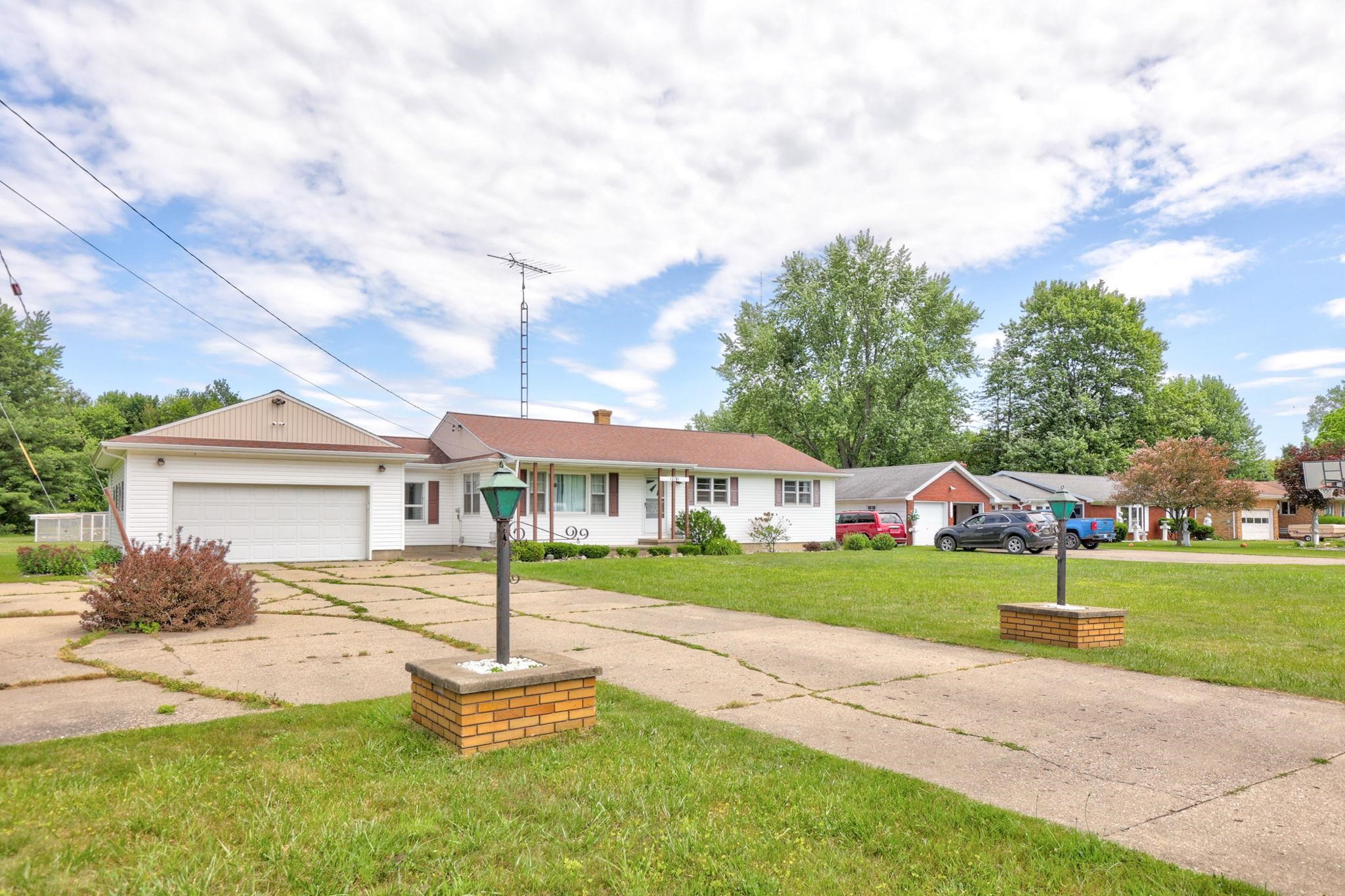 13761 Gera Road Birch Run, MI 48415 - Photo 4 of 80