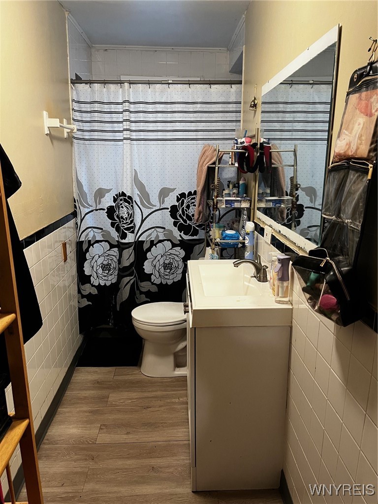 229 Benzinger Street Buffalo, NY 14206 - Photo 7 of 17