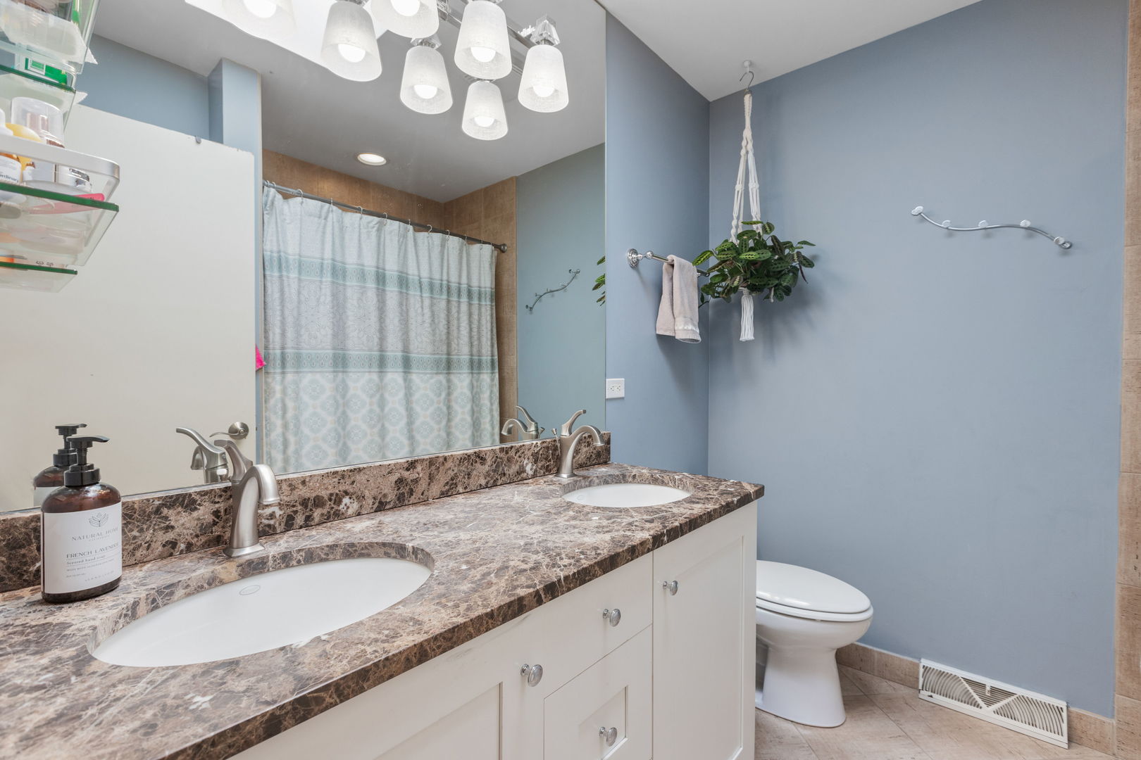 825 Valley Road Lake Forest, IL 60045 - Photo 17 of 32 Gallery Image 17