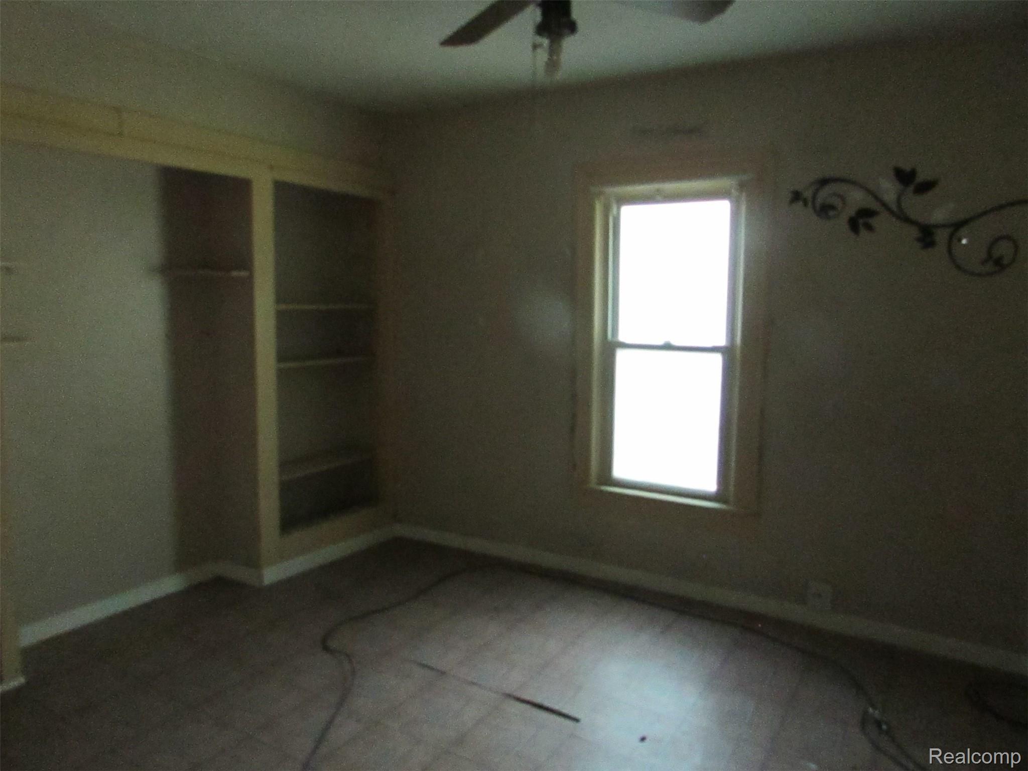 2806 Mackin Road Flint, MI 48504 - Photo 6 of 11 Mackin biweekly 5-27-19 2019-02-12 026.JPG
