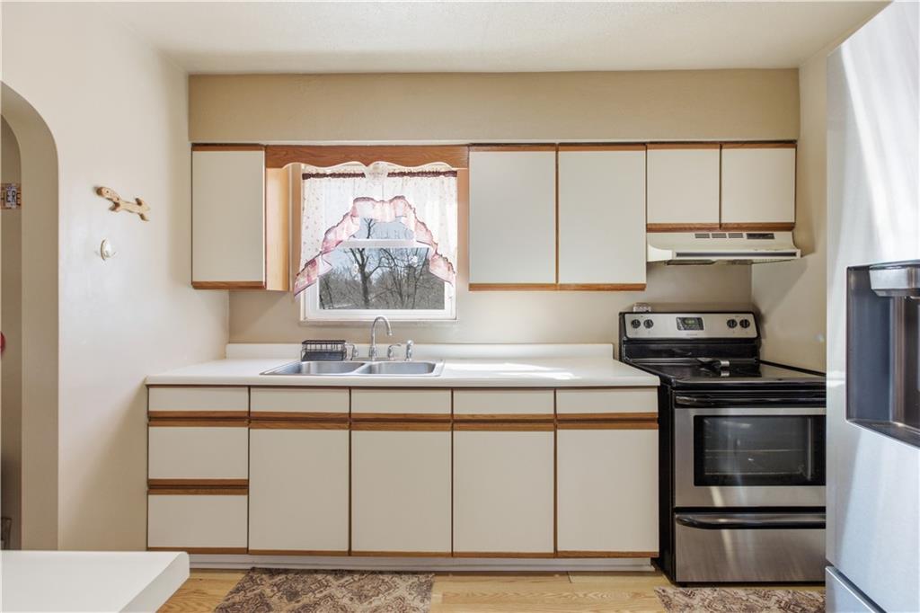 2 Oakridge Road Pittsburgh, PA 15237 - Photo 11 of 34 Gallery Image 11