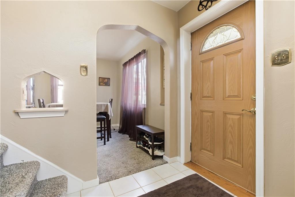 2 Oakridge Road Pittsburgh, PA 15237 - Photo 3 of 34 Gallery Image 3