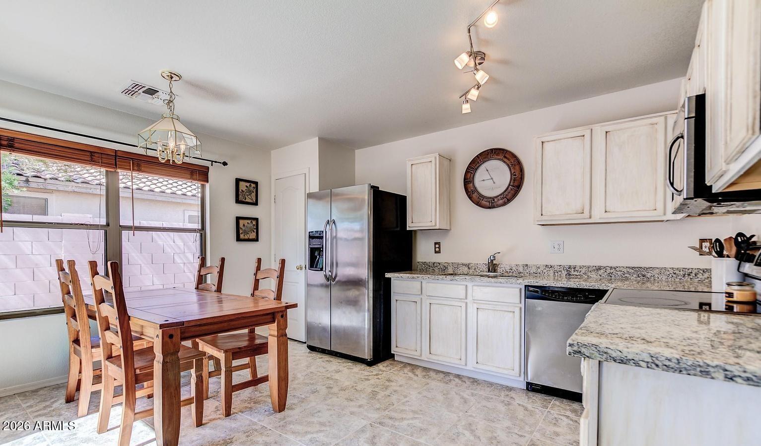 3481 South Bowman Road Apache Junction, AZ 85119 - Photo 4 of 10 4