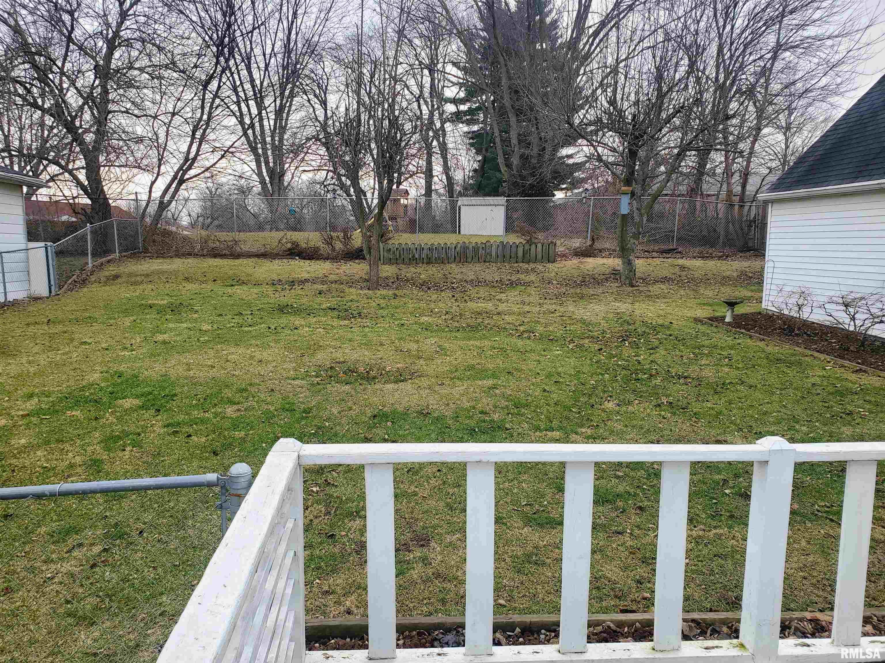 204 Reservoir Road Pekin, IL 61554 - Photo 23 of 24 Gallery Image 23