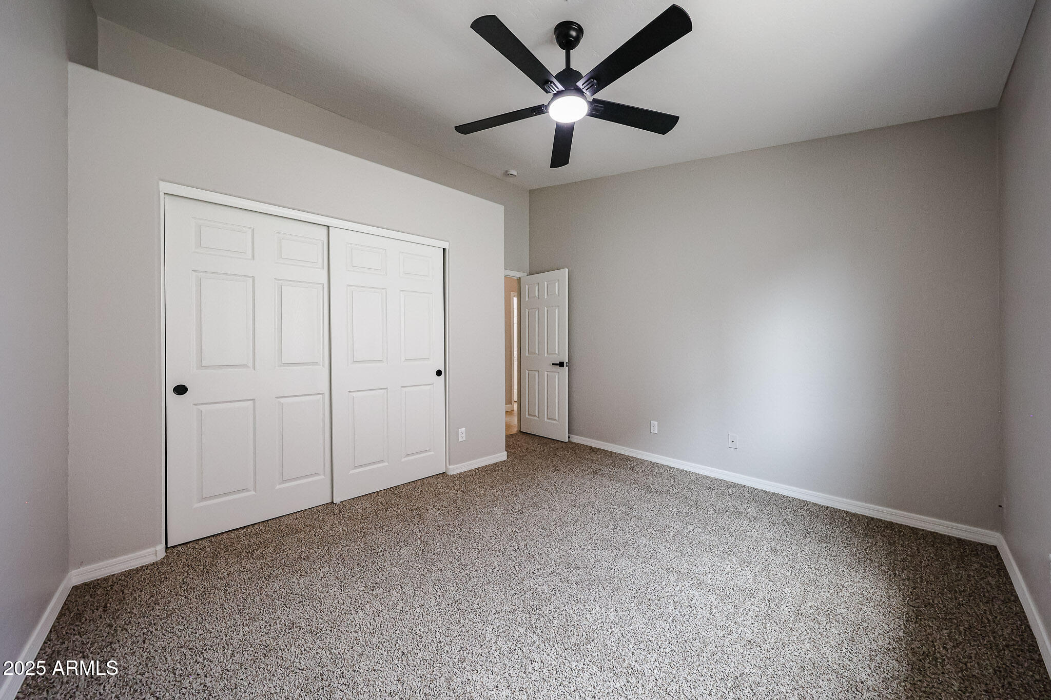10334 East Diamond Avenue Mesa, AZ 85208 - Photo 24 of 39 a view of an empty room