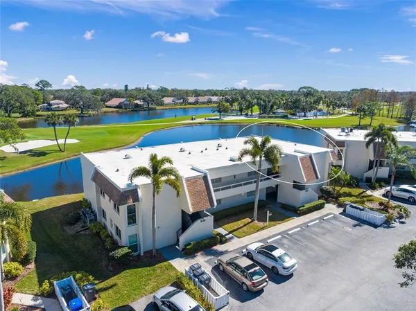 $2,100 | 7193 West Country Club Drive North, Unit 237, Sarasota, FL 34243