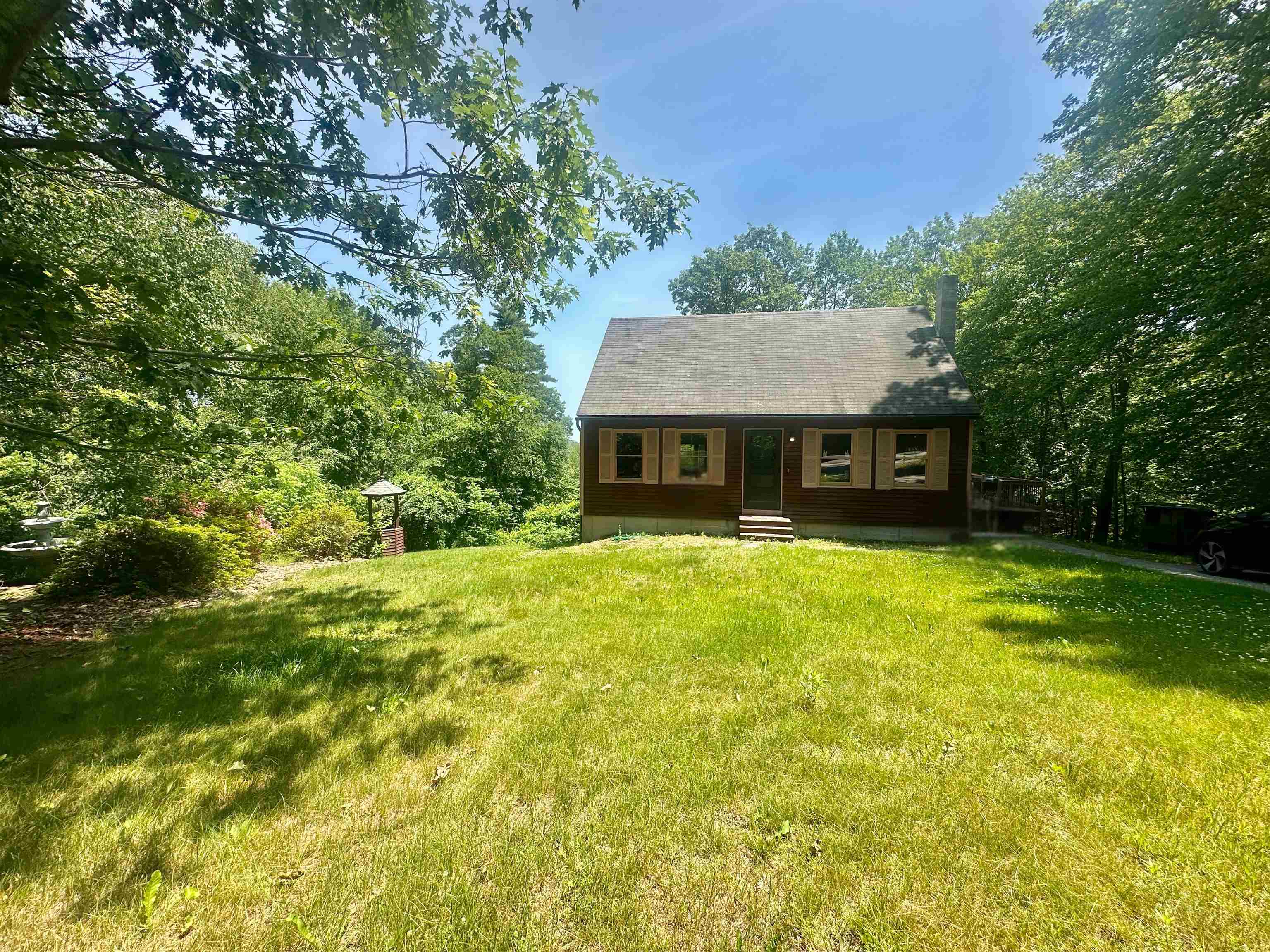 73 Guy's Lane Weare, NH 03281 - Photo 2 of 47