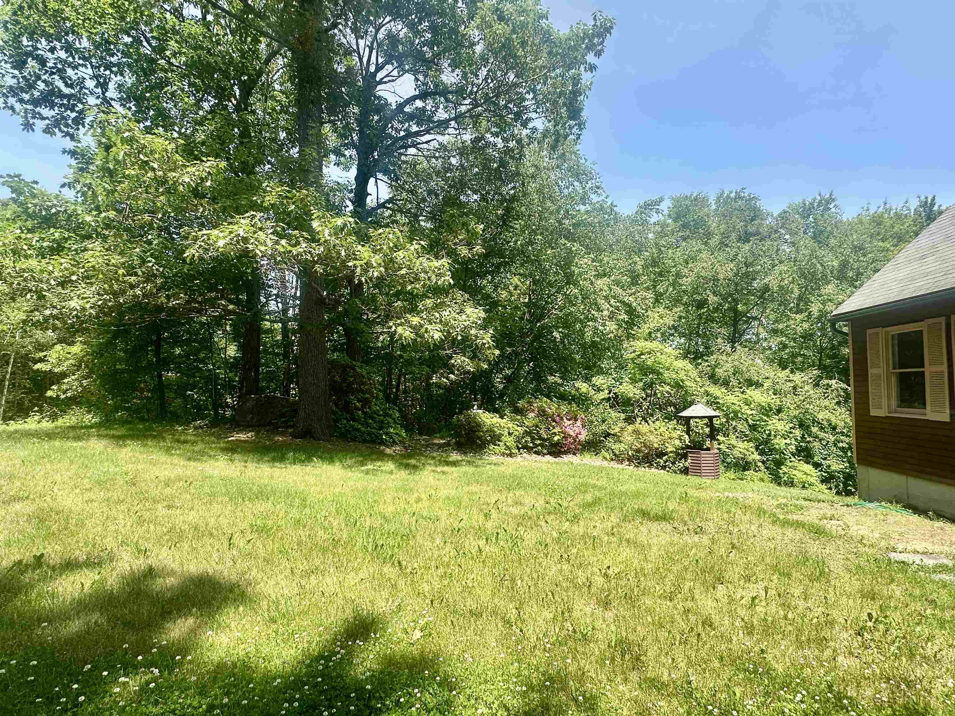 73 Guy's Lane Weare, NH 03281 - Photo 39 of 47