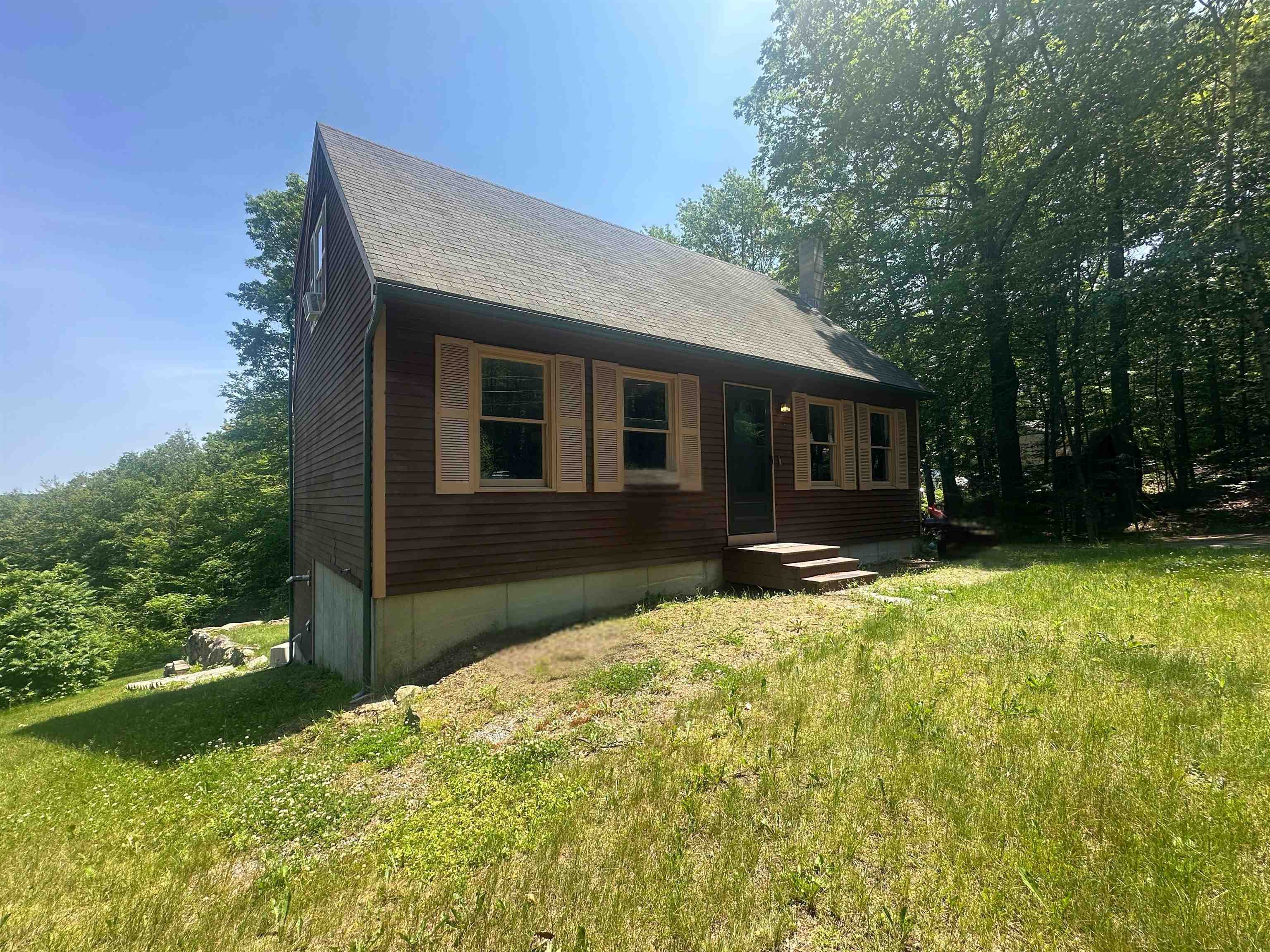 73 Guy's Lane Weare, NH 03281 - Photo 9 of 47