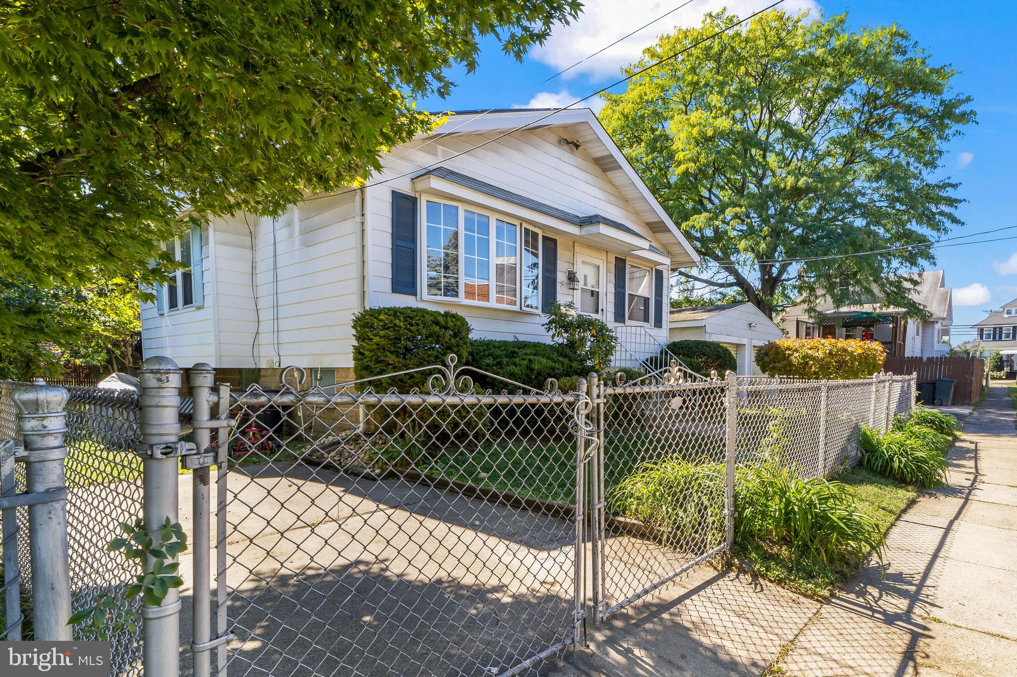 14 Theodore Avenue Maple Shade, NJ 08052 - Photo 3 of 25