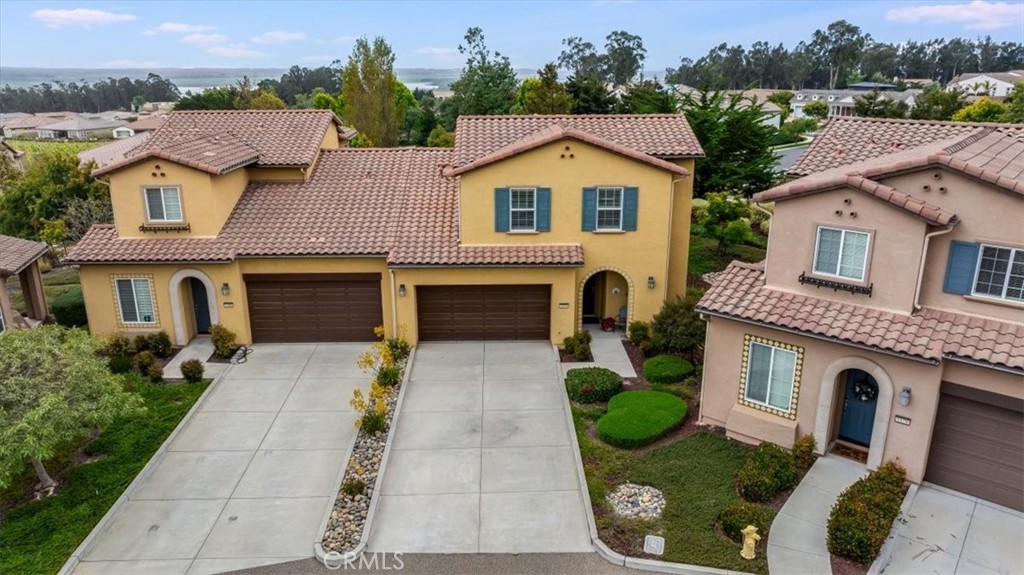 1176 Spring Azure Way Nipomo, CA 93444 - Photo 36 of 40 Extra Long Driveway