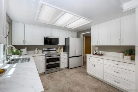 $995,000 | 9430 Palomino Ridge Drive, Lakeside, CA 92040