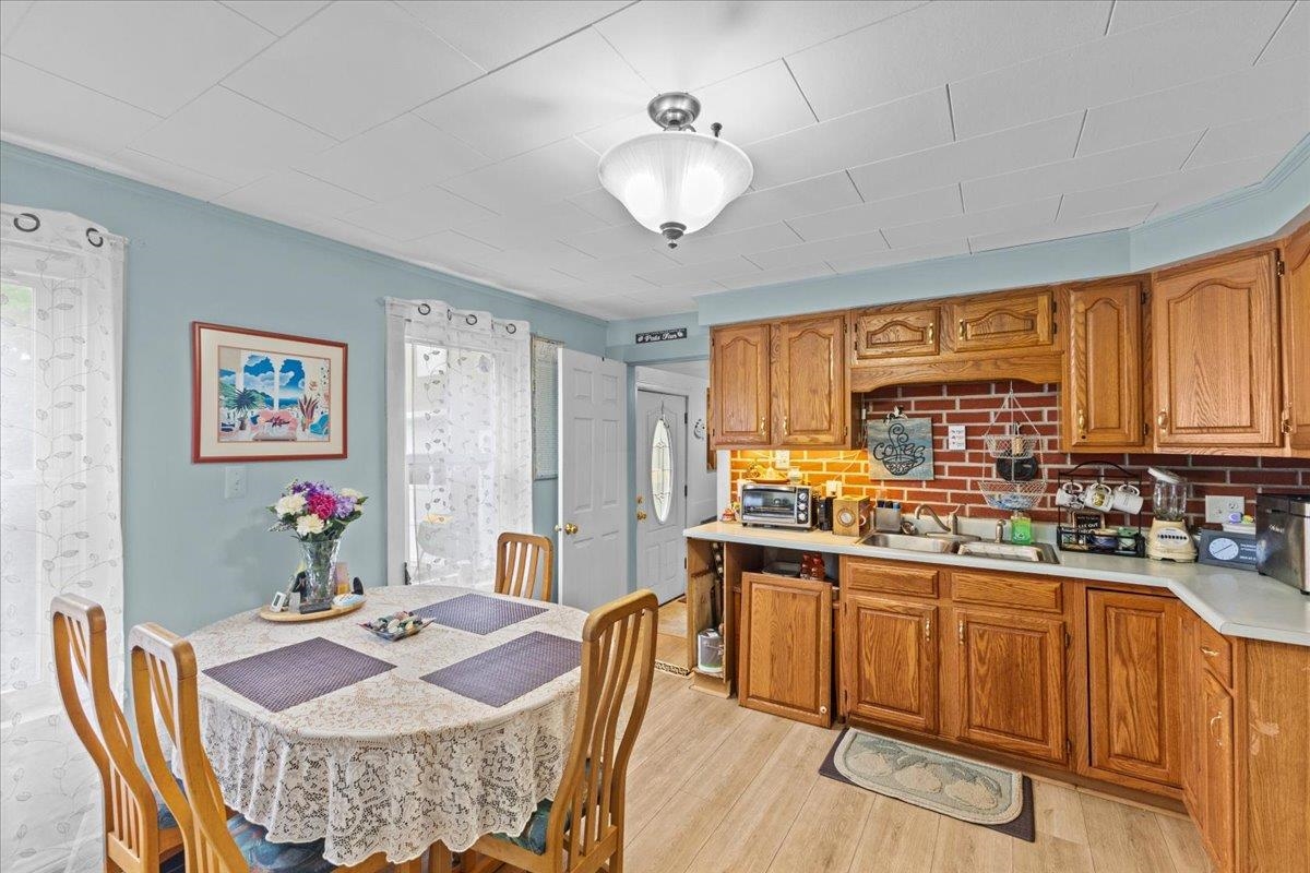 3 Church Street Brandon, VT 05733 - Photo 4 of 36