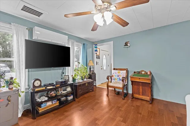 $270,000 | 3 Church Street, Brandon, VT 05733