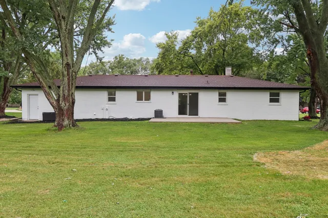 $464,900 | 23 Oaklawn Avenue, Yorkville, IL 60560