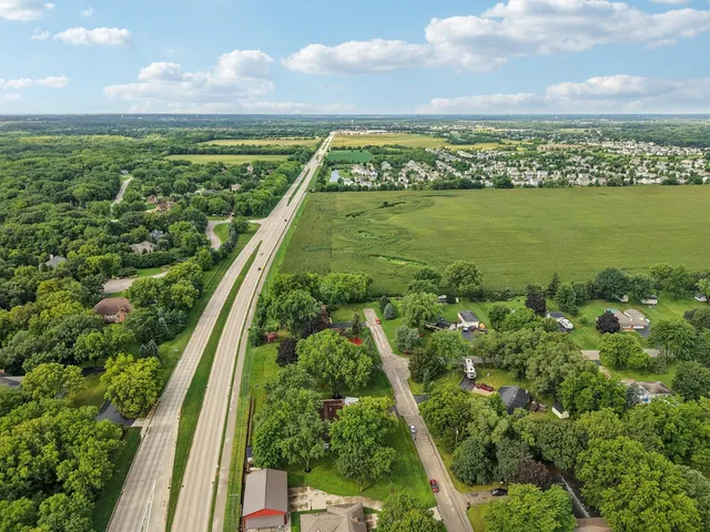 $464,900 | 23 Oaklawn Avenue, Yorkville, IL 60560