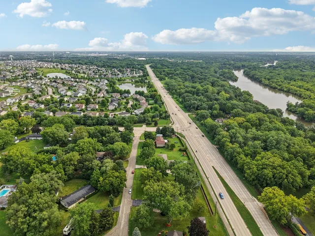 $464,900 | 23 Oaklawn Avenue, Yorkville, IL 60560