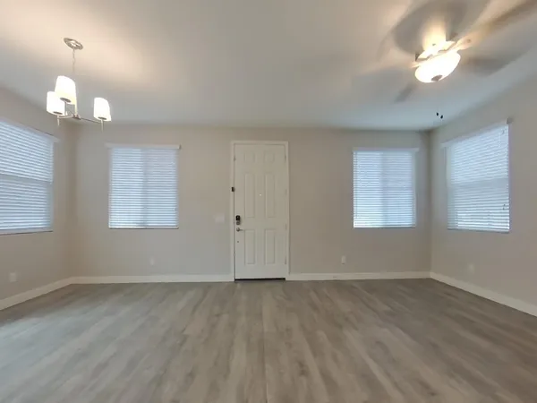 $2,229 | 2929 North 28th Street, Unit 4, Phoenix, AZ 85016