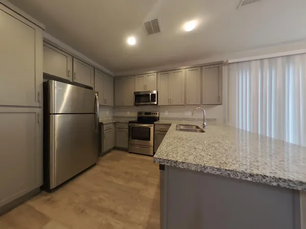 $2,229 | 2929 North 28th Street, Unit 4, Phoenix, AZ 85016