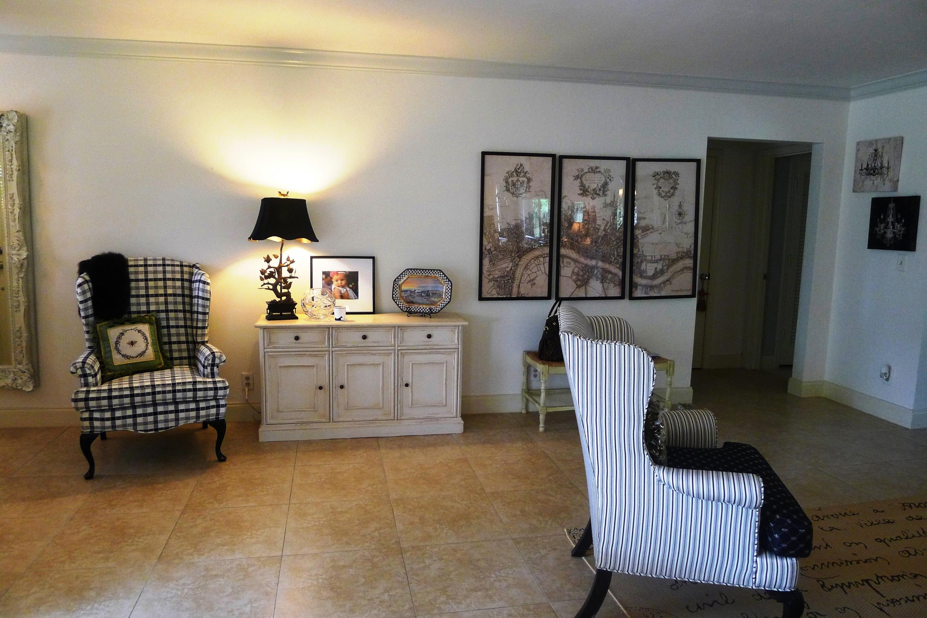 410 Southwest 7th Terrace Boca Raton, FL 33486 - Photo 5 of 23 Living Room