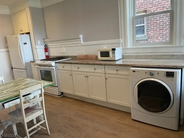 $2,900 | 97 Main Street, Millburn, NJ 07041