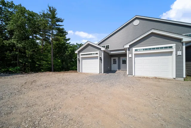 $574,900 | 7 Cypress Lane, Unit 5, Windham, NH 03087