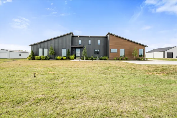 $725,000 | 5119 Sophie Slansky Way, Sealy, TX 77474