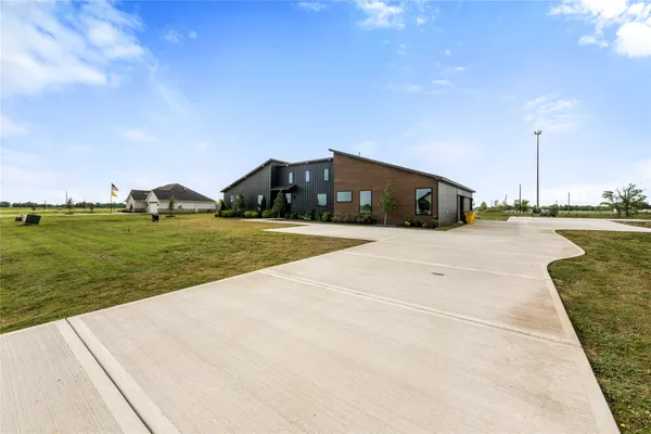 $725,000 | 5119 Sophie Slansky Way, Sealy, TX 77474