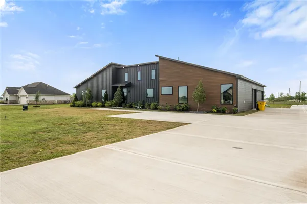 $725,000 | 5119 Sophie Slansky Way, Sealy, TX 77474