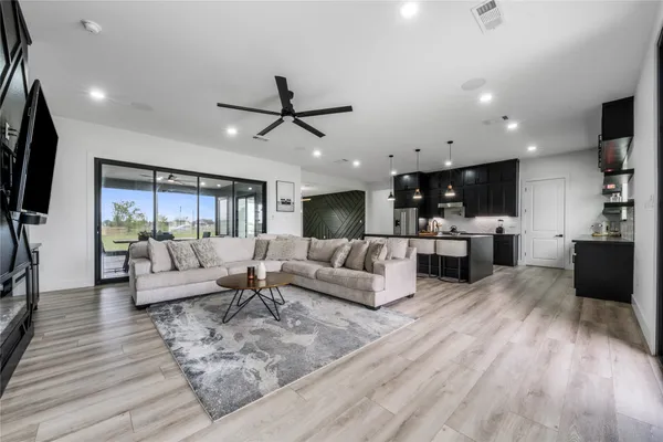 $725,000 | 5119 Sophie Slansky Way, Sealy, TX 77474