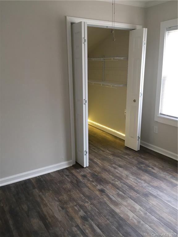 370 Deaverview Road Asheville, NC 28806 - Photo 14 of 20 Gallery Image 14