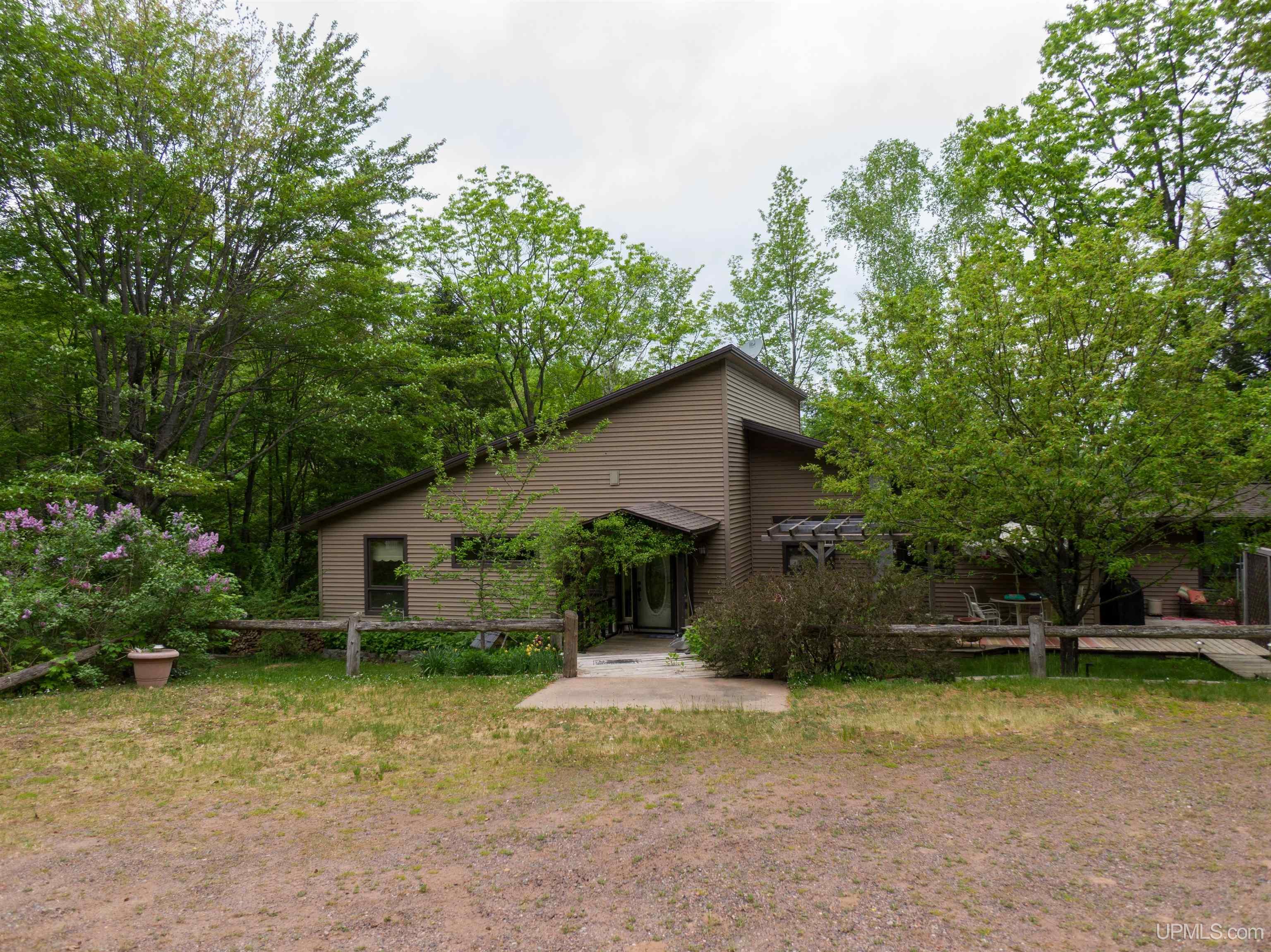 1605 Engman Lake Road Skandia, MI 49885 - Photo 61 of 90